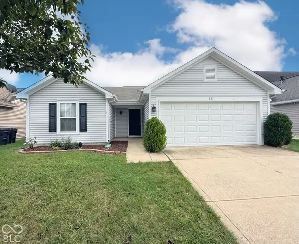 823 Tall Timber Drive, Greenwood, IN 46143