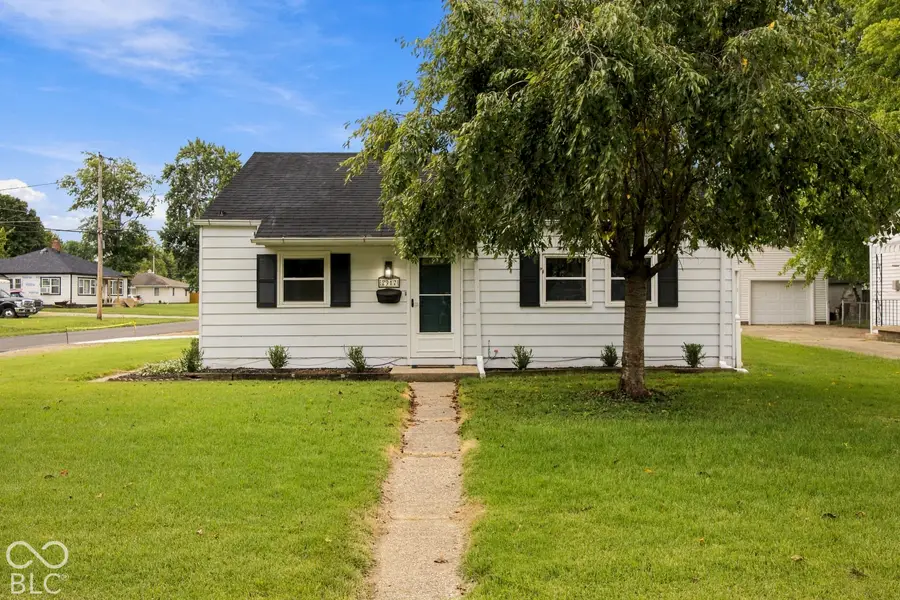 2917 15th Street, Columbus, IN 47201 - #2