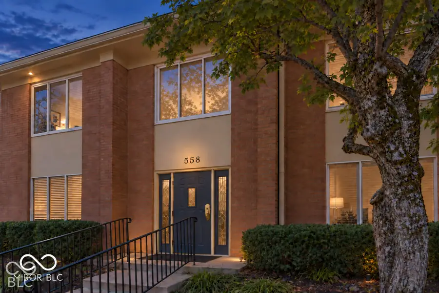 558 W Hunters Drive #APT D, Carmel, IN 46032 - #2