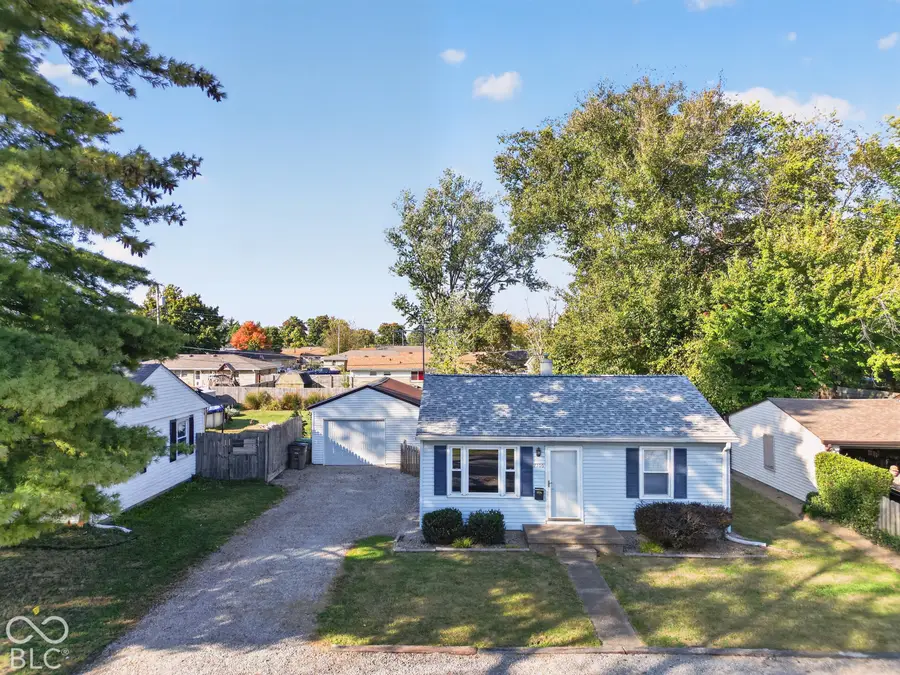 2706 13th Street, Columbus, IN 47201 - #2