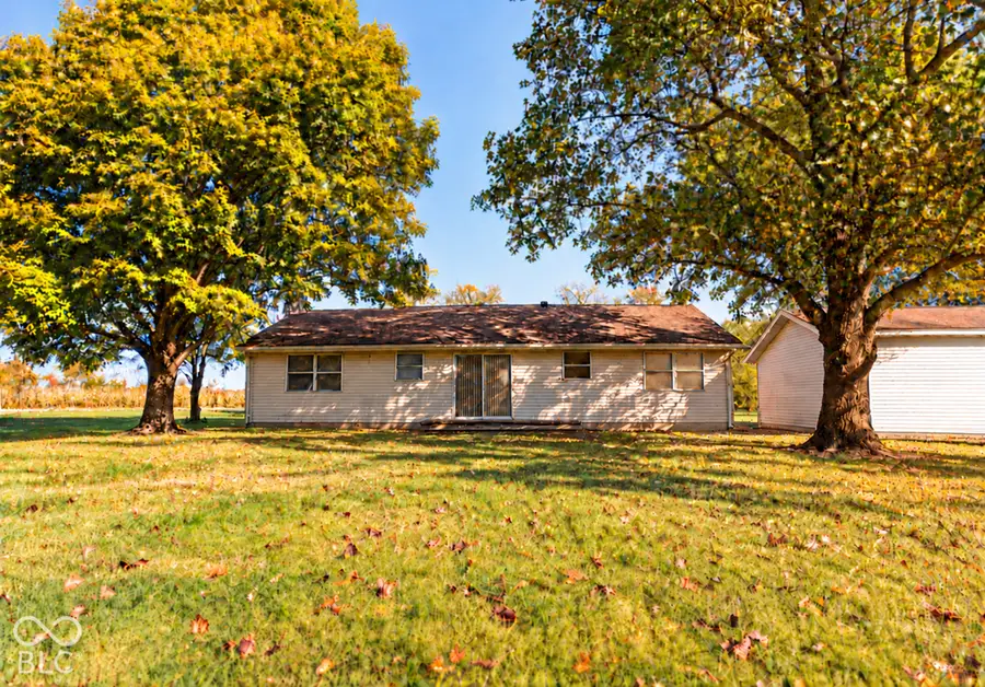 1231 E New Road, Greenfield, IN 46140 - #2