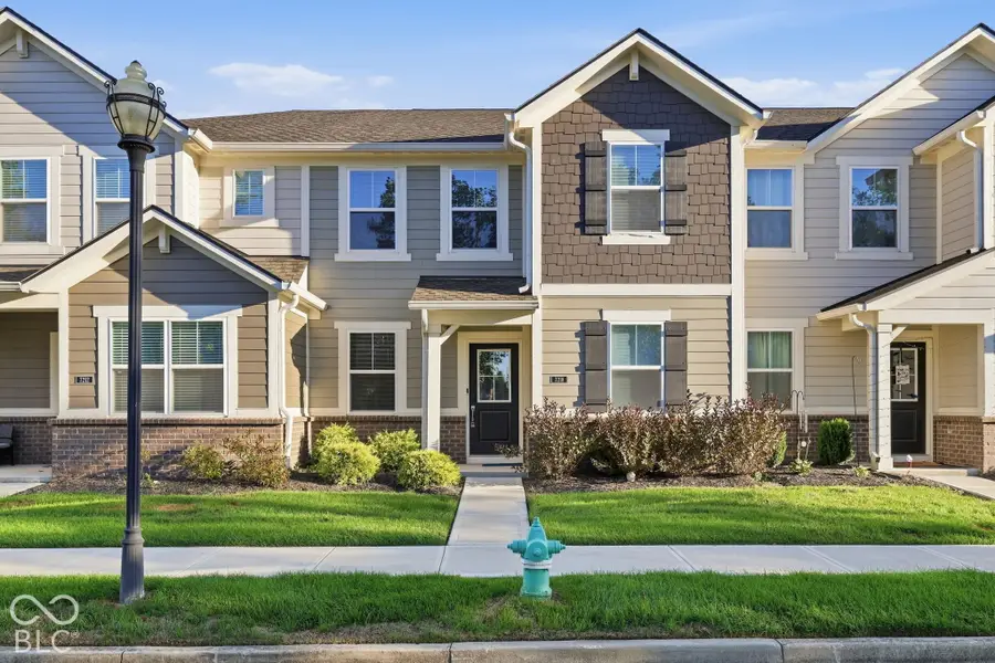 7218 Governors Row, Avon, IN 46123 - #2