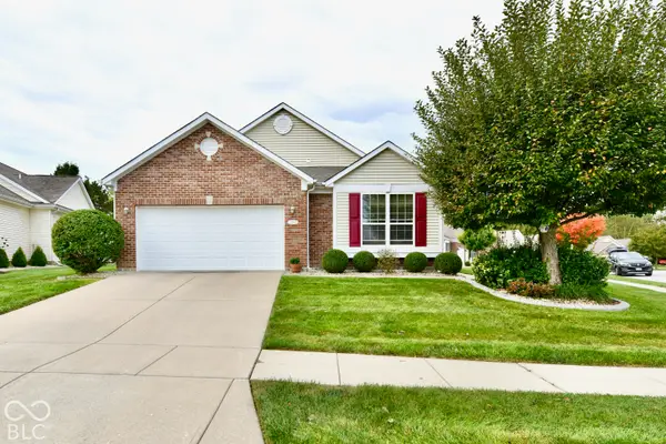 3233 Meridian Meadows Road, Greenwood, IN 46142