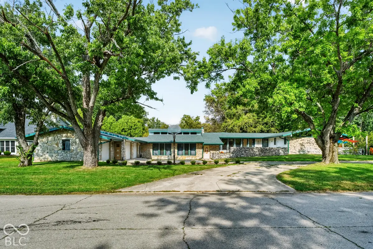 2112 W Sun Valley Parkway, Muncie, IN 47303 - #1