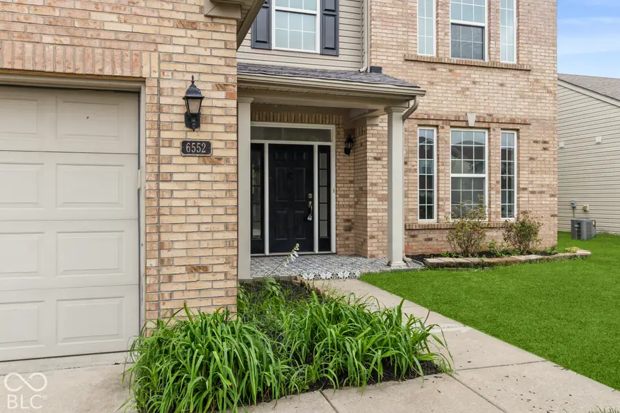 6552 Amherst Way, Zionsville, IN 46077 - #2