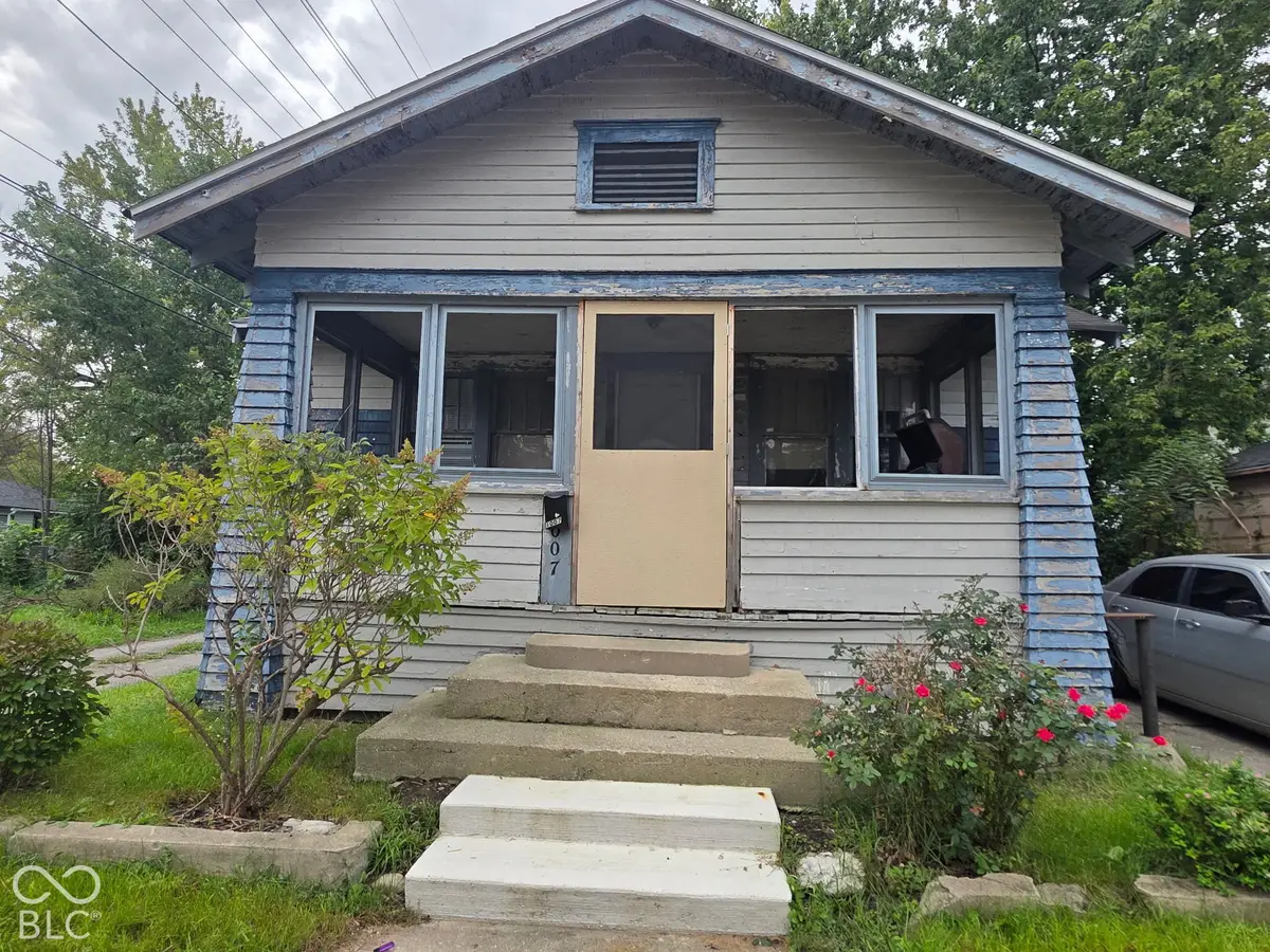 1007 E 30th Street, Anderson, IN 46016 - #1