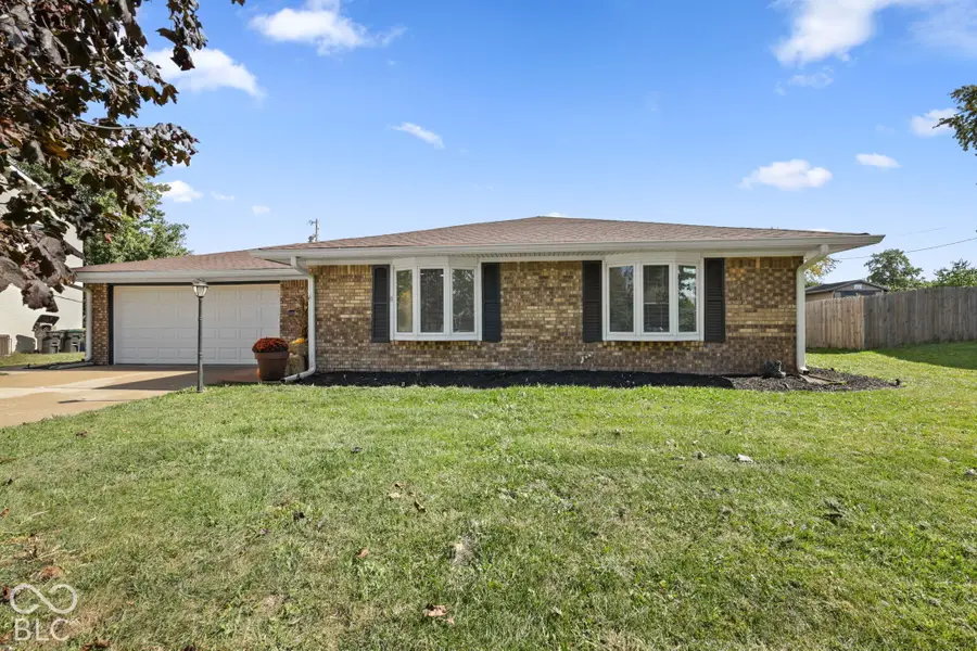 209 Pinedale Drive, Whiteland, IN 46184 - #2
