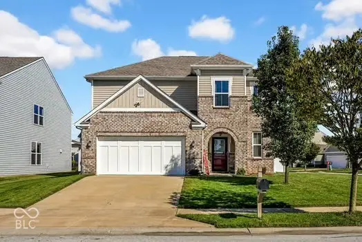 2262 Creekland Creek, Columbus, IN 47201