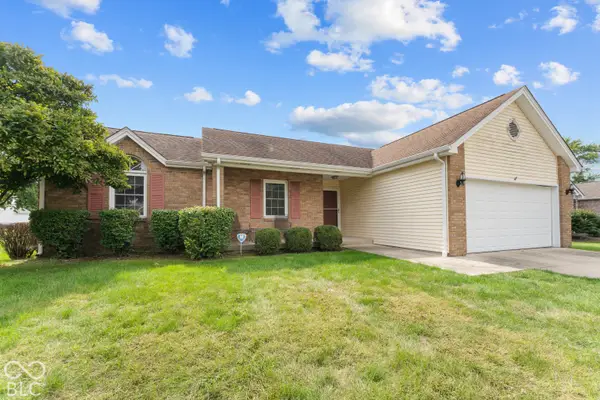 3727 Bonaventure, Columbus, IN 47203