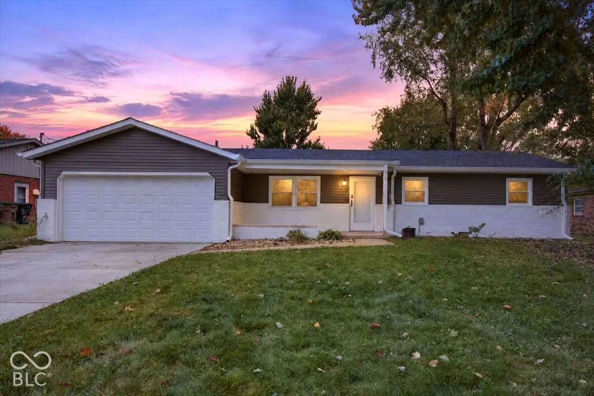 2815 Yellowwood Court, Columbus, IN 47203 - #1