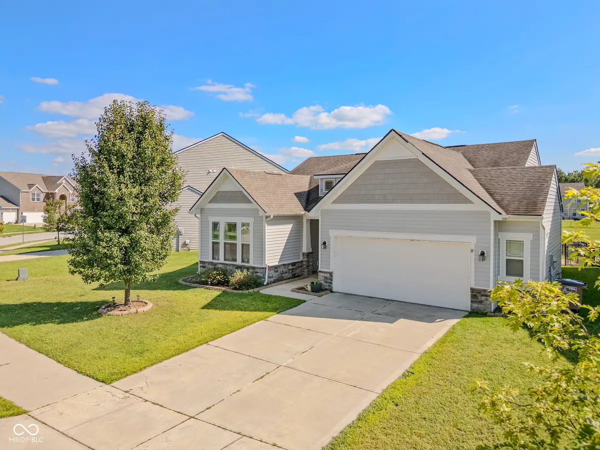 2337 Creekland Drive, Columbus, IN 47201 - #1