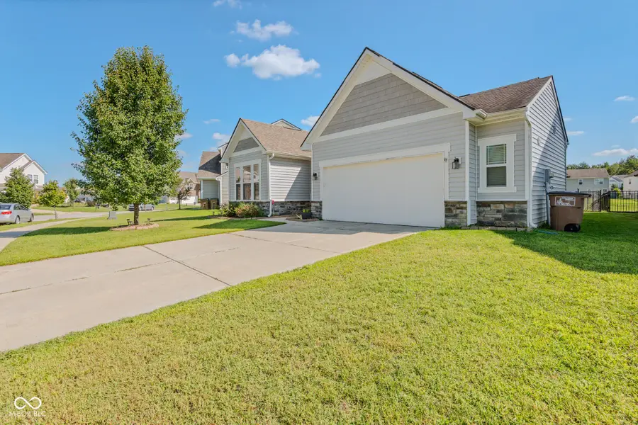 2337 Creekland Drive, Columbus, IN 47201 - #3