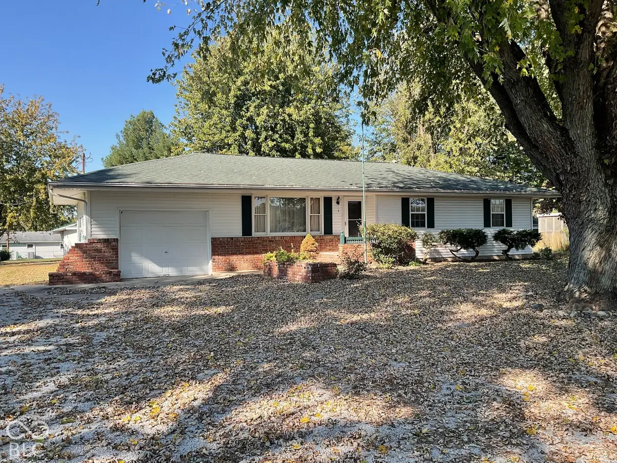 10191 S Us Highway 41, Rosedale, IN 47874 - #1