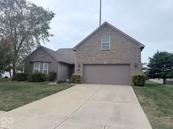 2204 Bluewing Road, Greenwood, IN 46143