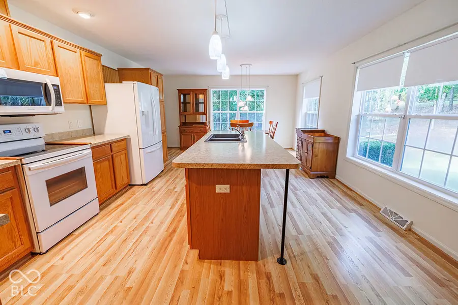4006 Little Creek Drive S, Spencer, IN 47460 - #3