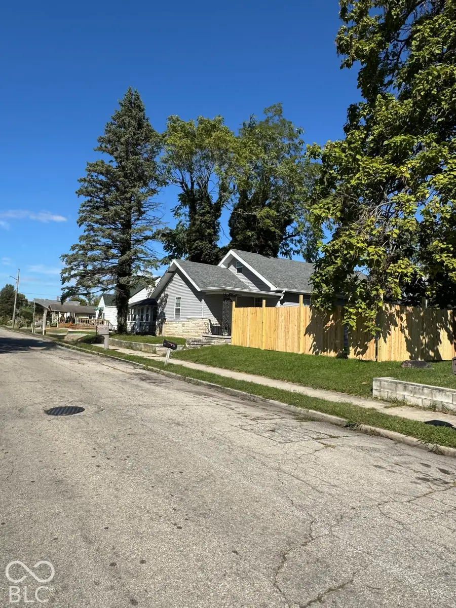 908 S Blaine Avenue, Muncie, IN 47302 - #3