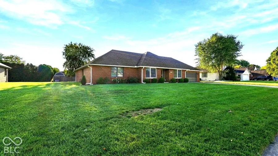 842 Deerfield Road, Anderson, IN 46012 - #2