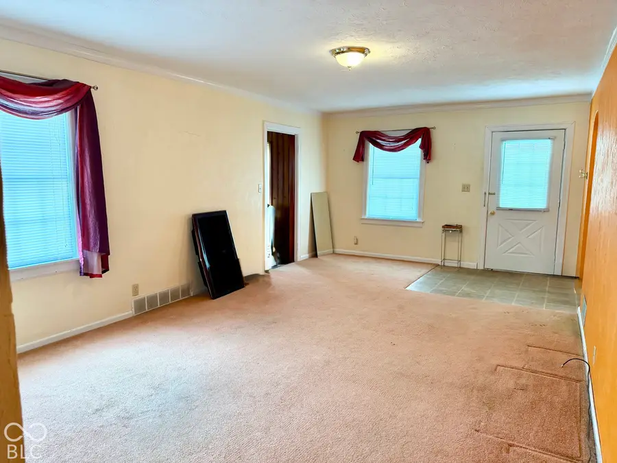 615 Chestnut Street, Anderson, IN 46012 - #3