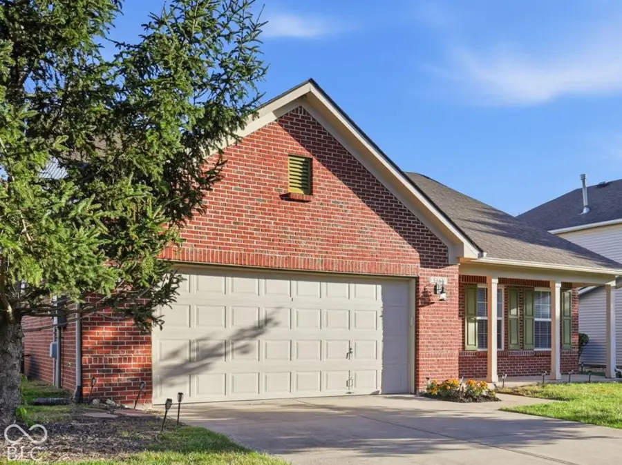 5868 W Deerview Bend, McCordsville, IN 46055 - #2