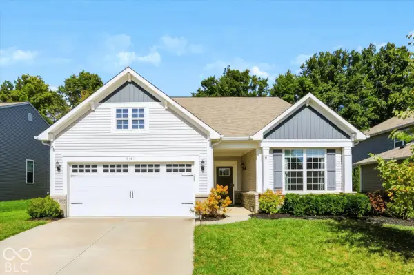 6794 Keepsake Drive, Whitestown, IN 46075