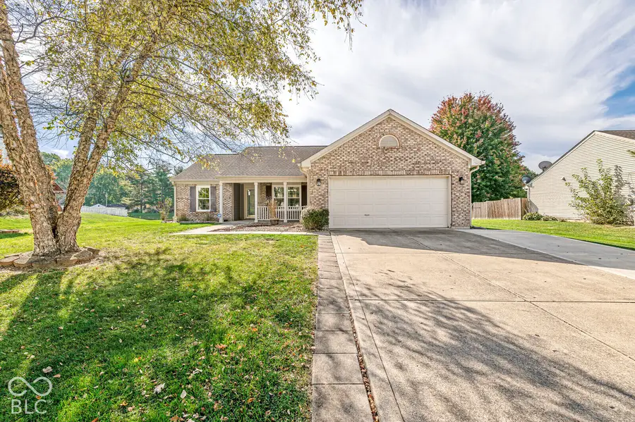 7203 Oakview Drive, Avon, IN 46123 - #2