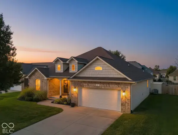 2656 Daffodil Court W, Columbus, IN 47201