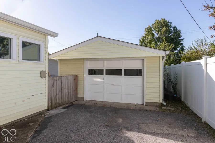 504 E Douglas Drive, Brownsburg, IN 46112 - #3