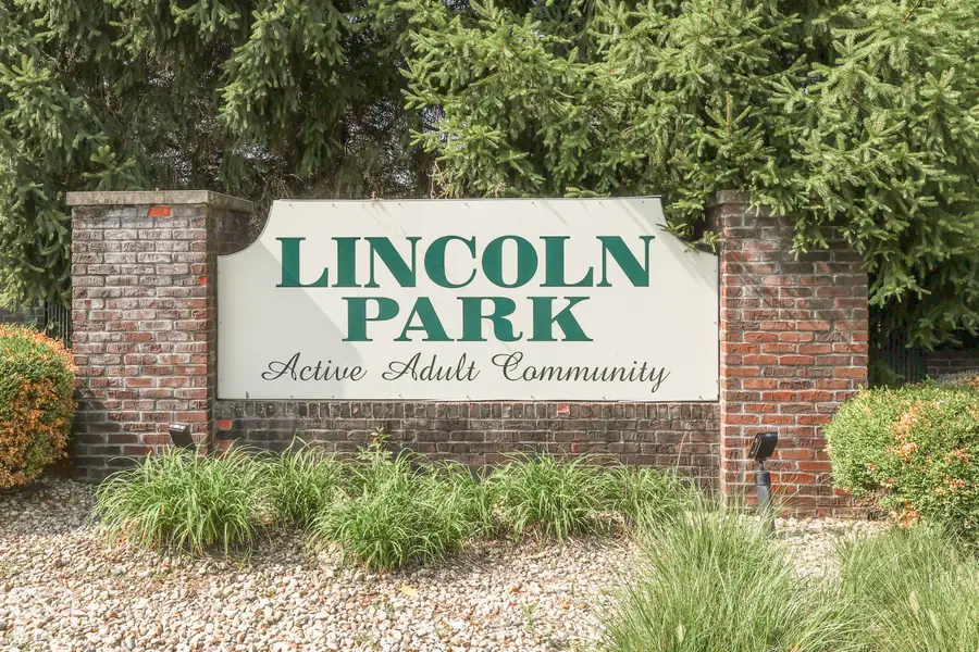 1031 Lincoln Park West Drive, Greenwood, IN 46142 - #3