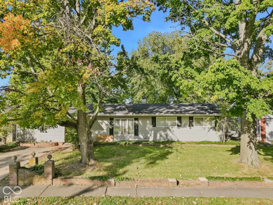 2820 Lucas Way, Columbus, IN 47203 - #2