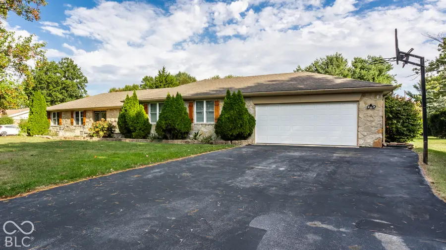 1401 Westwind Drive, Avon, IN 46123 - #2