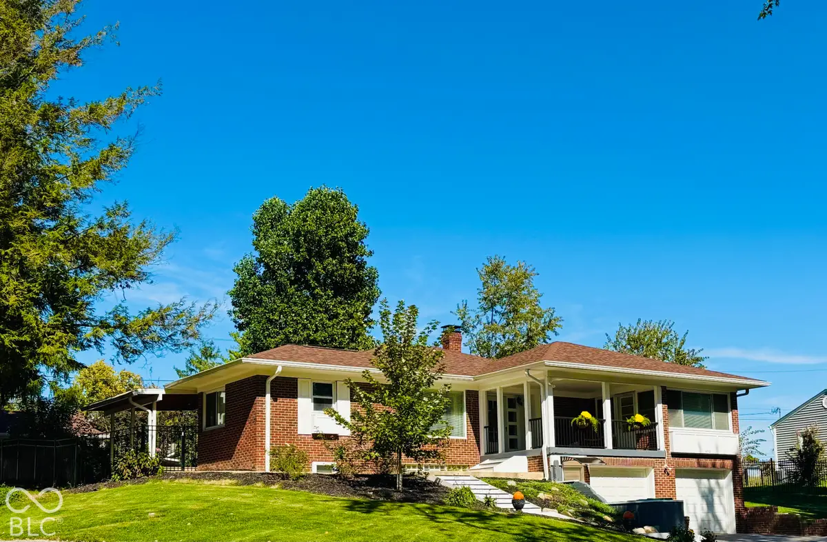 450 S Valley Lane, Greenwood, IN 46142 - #1