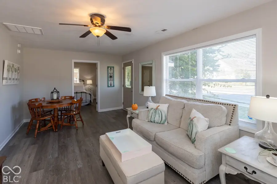 425 E College Avenue, Brownsburg, IN 46112 - #3
