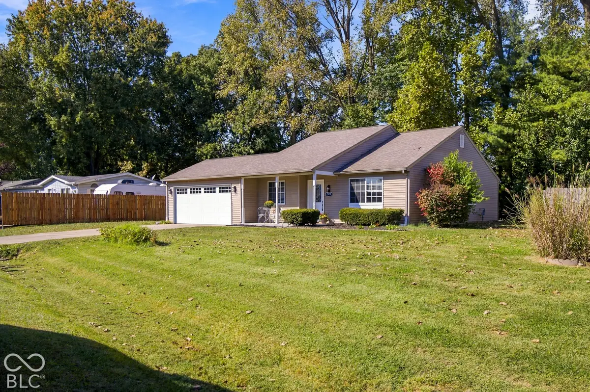 2370 Farmstead Drive, Columbus, IN 47201 - #1