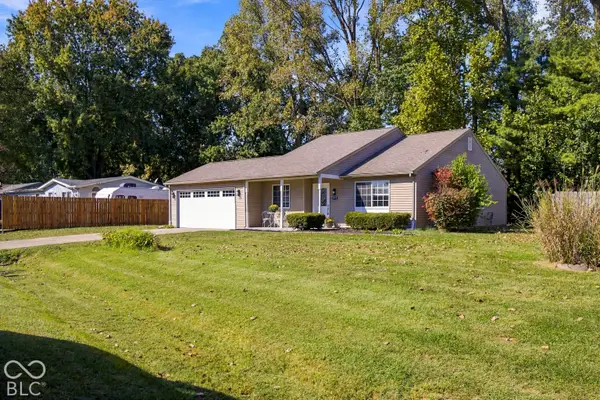 2370 Farmstead Drive, Columbus, IN 47201