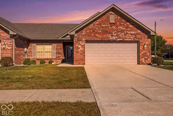 1300 Country Creek Cir, Shelbyville, IN 46176