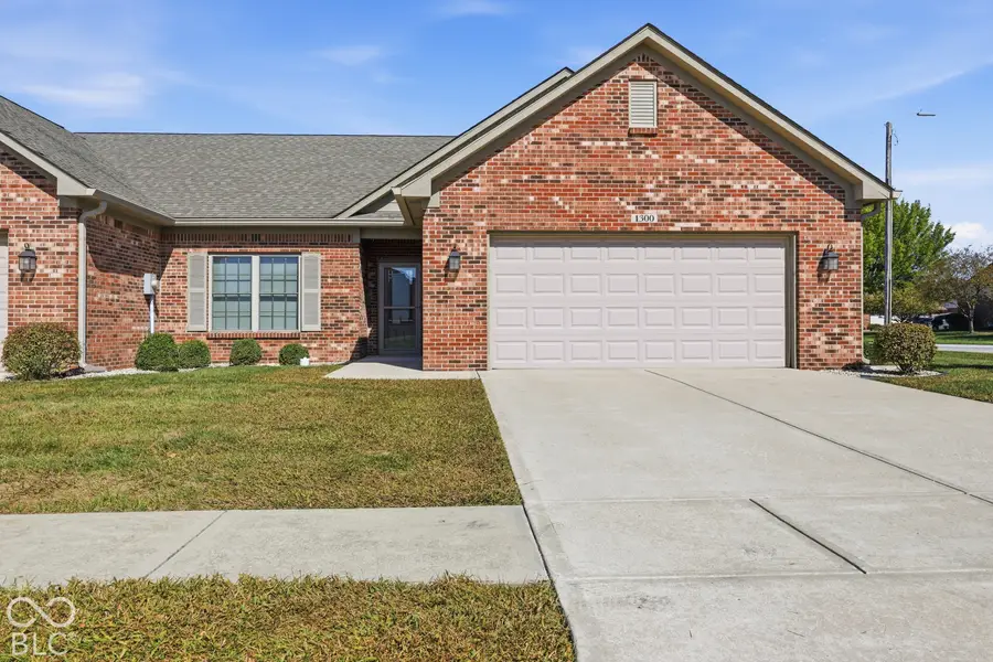1300 Country Creek Cir, Shelbyville, IN 46176 - #2