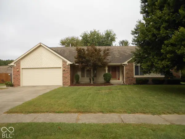 552 Echo Bend Boulevard, Greenwood, IN 46142