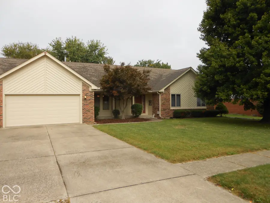 552 Echo Bend Boulevard, Greenwood, IN 46142 - #3
