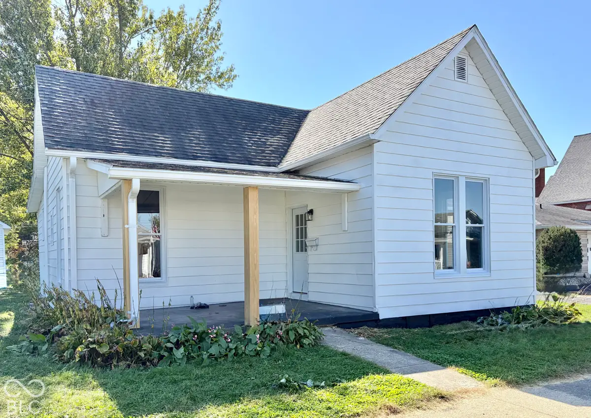 515 Jackson Street, Hope, IN 47246 - #1