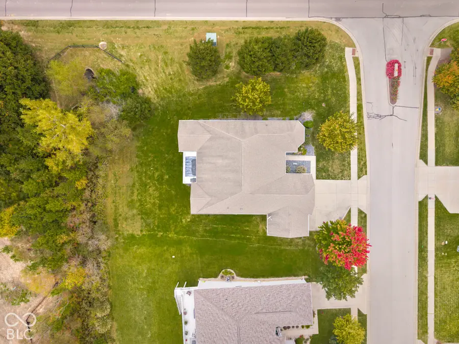 6106 Pelican Lane, Columbus, IN 47201 - #2