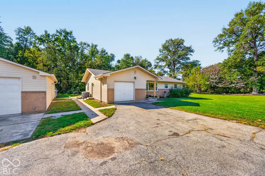 4655 E 75 S, Franklin, IN 46131 - #2