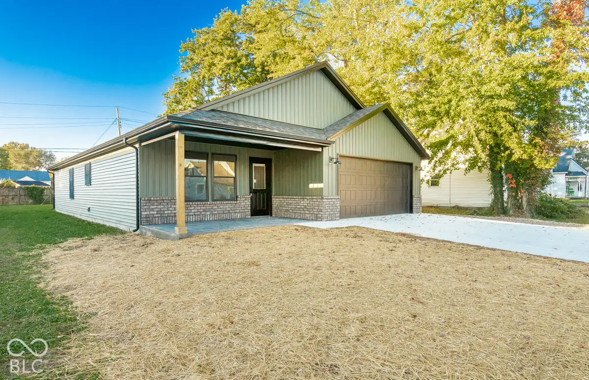 659 W Cherry Street, Scottsburg, IN 47170 - #1