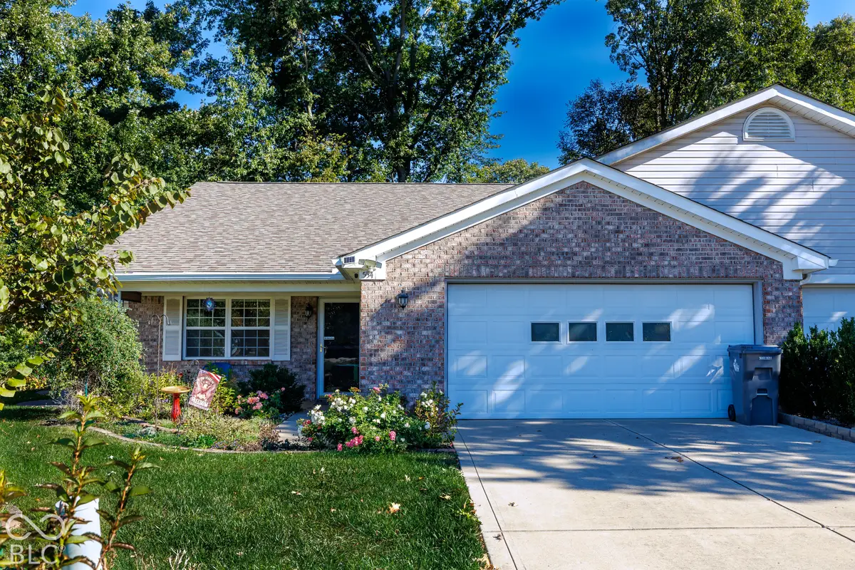 554 Cresthaven Drive, Indianapolis, IN 46217 - #1