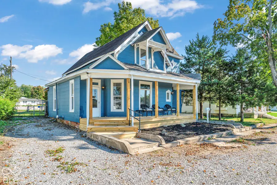 509 Walnut Street, Hope, IN 47246 - #2