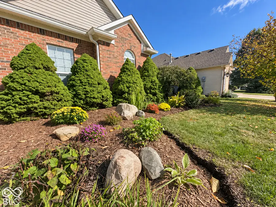 4352 W Summerhaven Drive, New Palestine, IN 46163 - #3