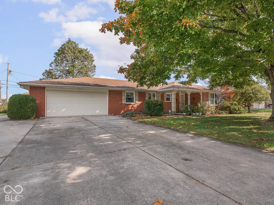 9008 Carriage Lane, Pendleton, IN 46064 - #2