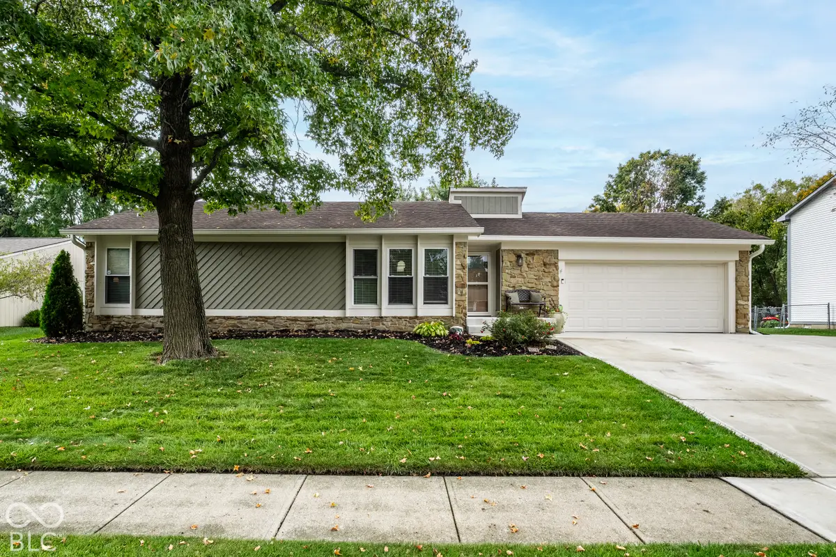 7901 Hampton Place, Fishers, IN 46038 - #1
