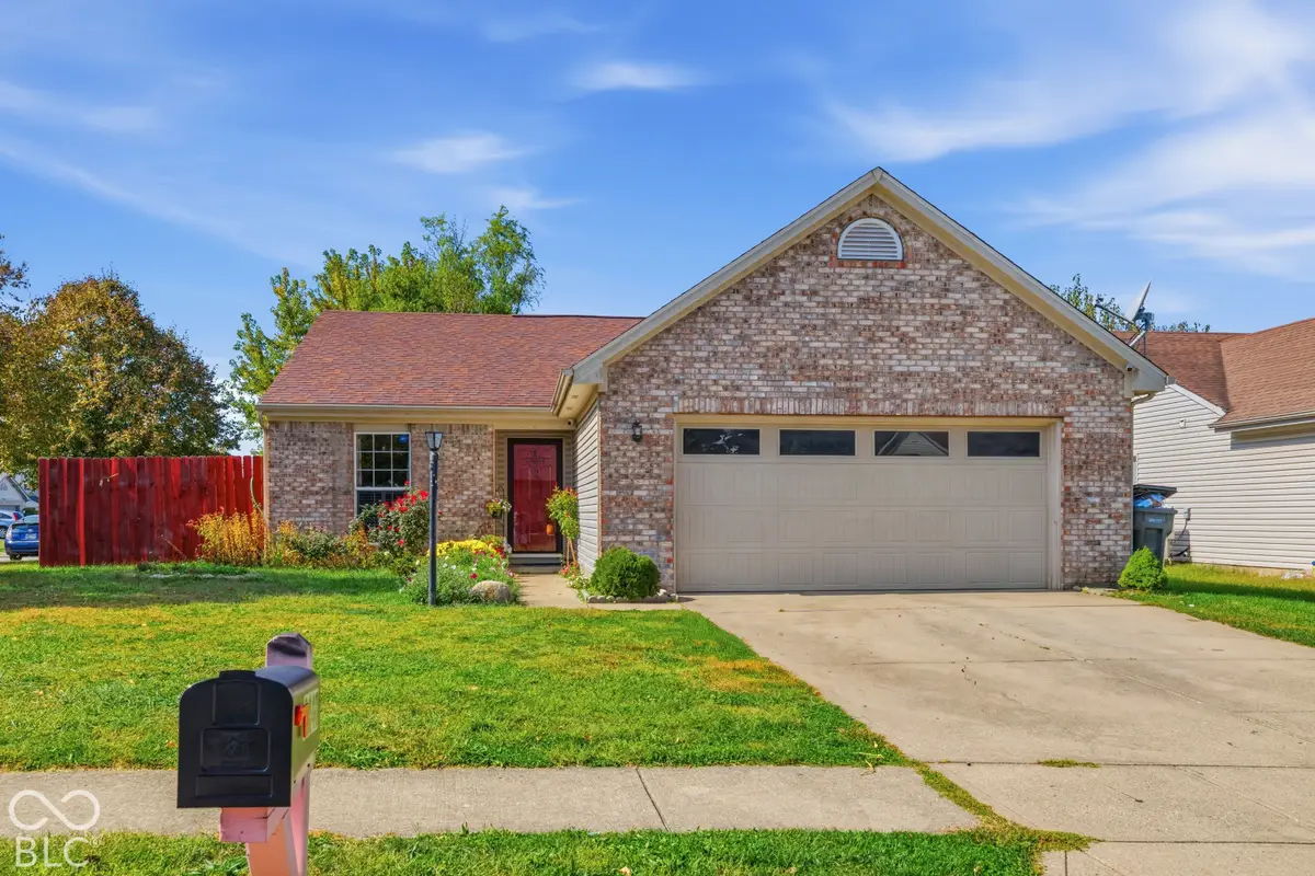 8440 Armistead Ln, Indianapolis, IN 46227 - #1