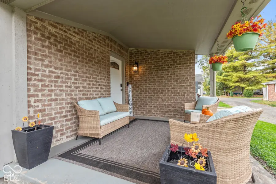 418 S Pennsylvania Street, Greenfield, IN 46140 - #2