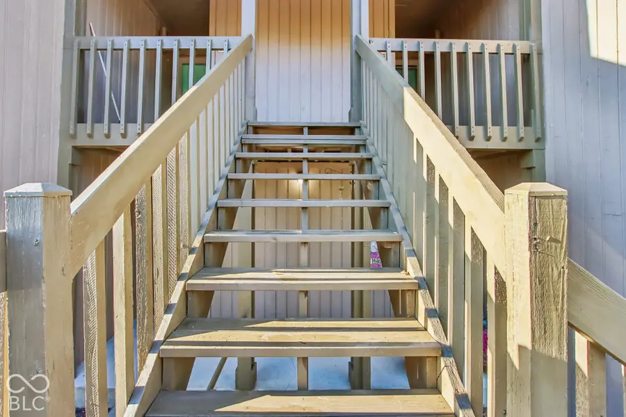 96 Lookout Ridge Ridge, Columbus, IN 47201 - #3